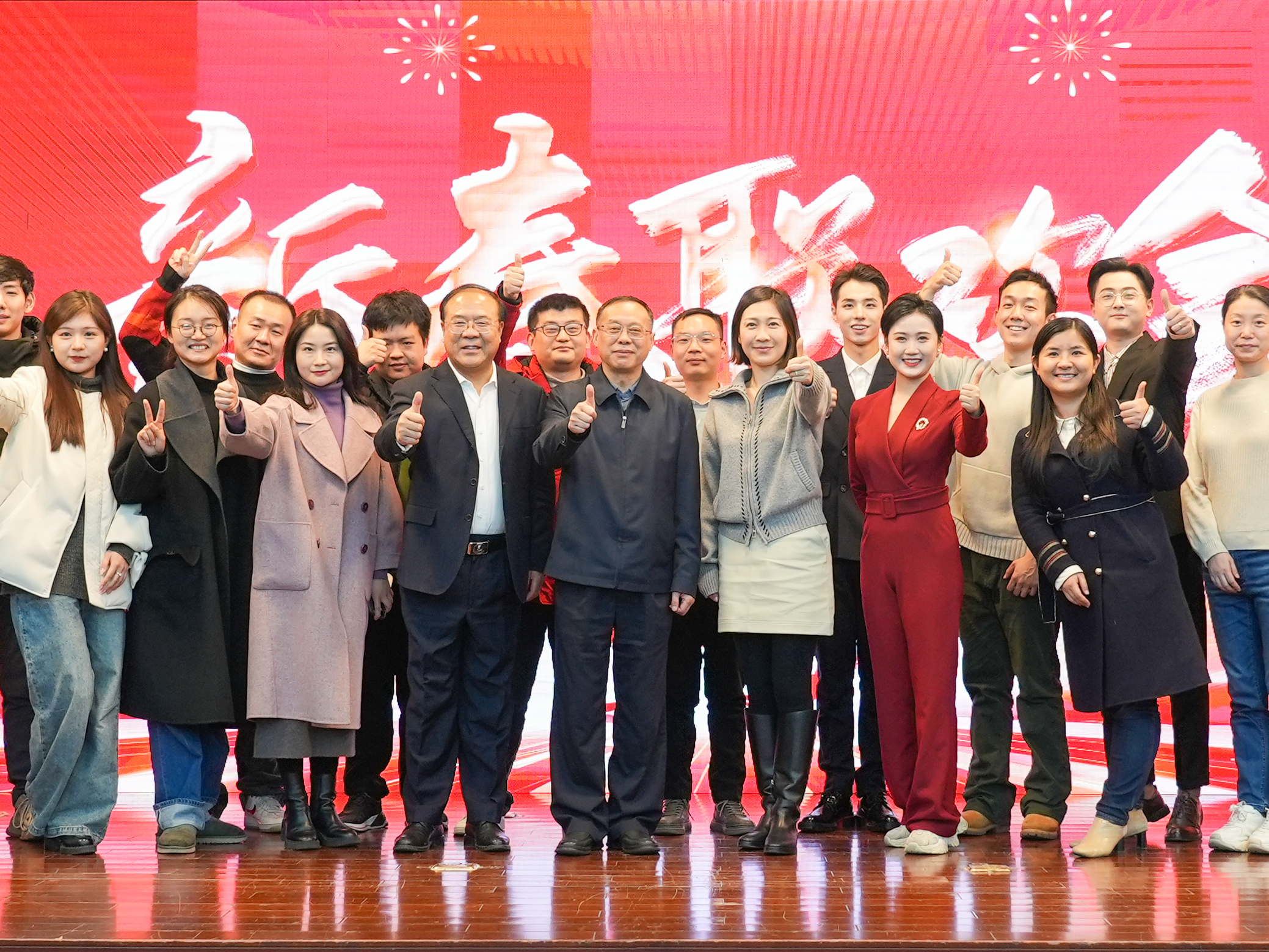 自編自導(dǎo)自演！ 安徽新...